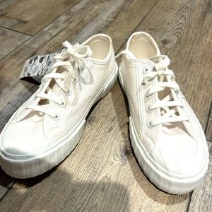 Girls Superga Sneakers. Size 2. NWOB